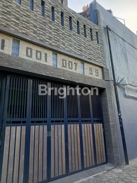 RUMAH 3 LANTAI SIAP HUNI DEKAT UNIVERSITAS BINUS, JAKARTA BARAT