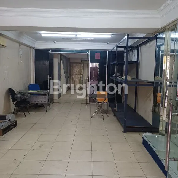 image RUKO 4 LANTAI DI PINGGIR JALAN MANGGA DUA (6)