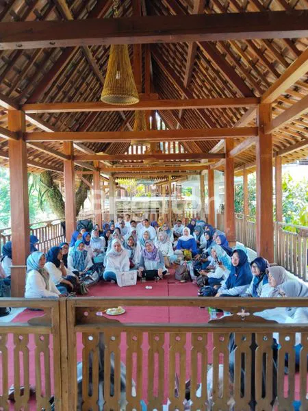 image RUMAH JOGLO ANTIK FULL JATI DENGAN VIEW SANGAT INDAH DI SENTUL BOGOR (7)