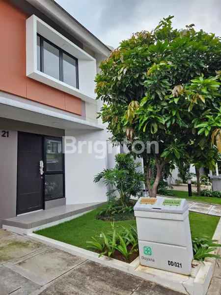 image RUMAH 2 LANTAI DI SUMMARECON BANDUNG (4)
