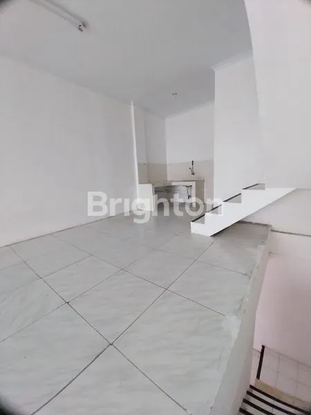 image RUKO PINGGIR RADIO DALAM (4)