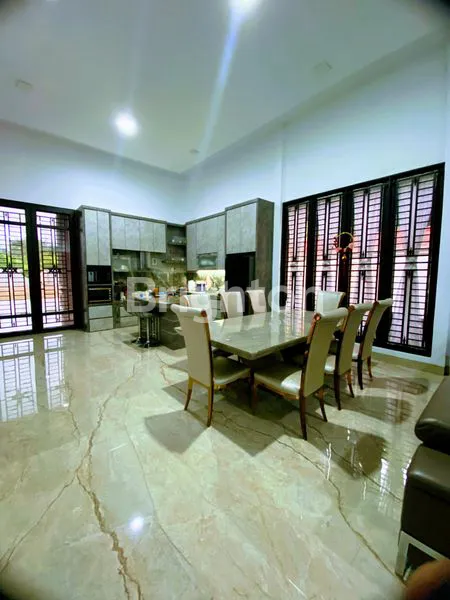 image RUMAH MEWAH SIAP HUNI FULL FURNISH KARYA BARU (3)