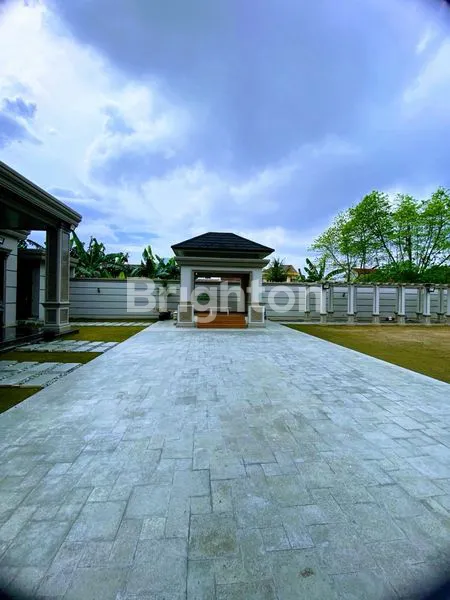 image RUMAH MEWAH SIAP HUNI FULL FURNISH KARYA BARU (8)