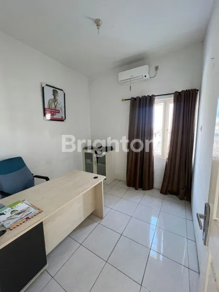 image RUKO DI JALAN RAYA GUNUNG ANYAR WIGUNA DEKAT PELAYARAN PURIMAS MERR UPN, SURABAYA (2)