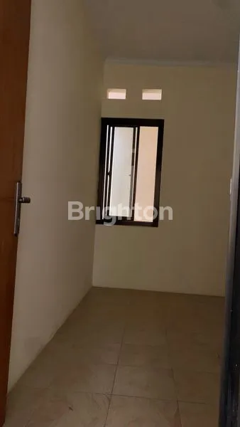 image RUMAH MURAH SIAP HUNI DI KEMANG PRATAMA 1 - BEKASI SELATAN (NEGO) (8)