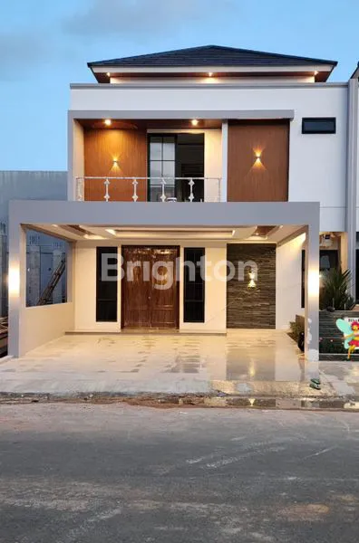 image RUMAH CANTIK SIAP HUNI 2LT BEVERLY PARK (1)