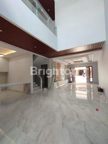 image RUMAH CANTIK SIAP HUNI 2LT BEVERLY PARK (5)