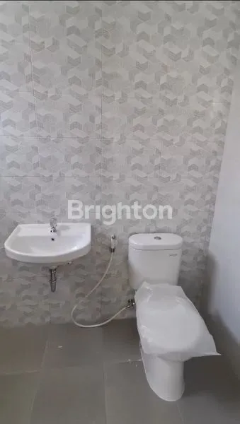 image RUMAH BARU GRESS 2 LT MINIMALIS MODERN LEBAK ARUM (8)