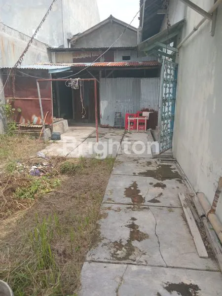 image RUKO DENGAN GARASI DAN RUANGAN LUAS DI TEGAL (6)
