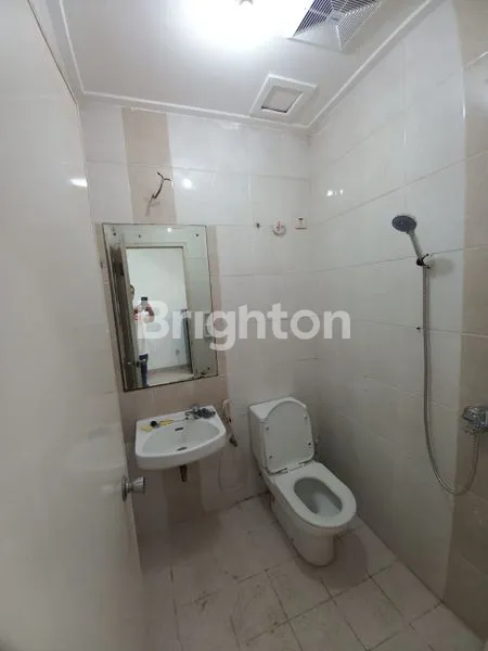 image RUMAH SIAP HUNI DI LAYAR PERMAI, PIK (6)