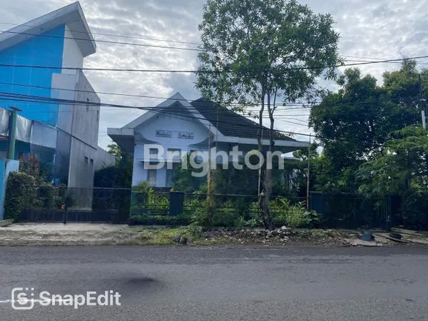 image RUMAH BELANDA DIJUAL DI PUSAT KOTA MALANG (1)