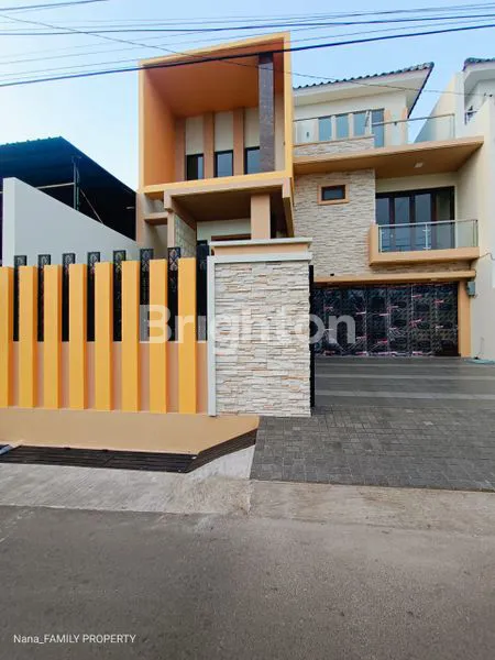 image RUMAH BARU 3 LANTAI HARGA 6,7M NEGO.  (2)