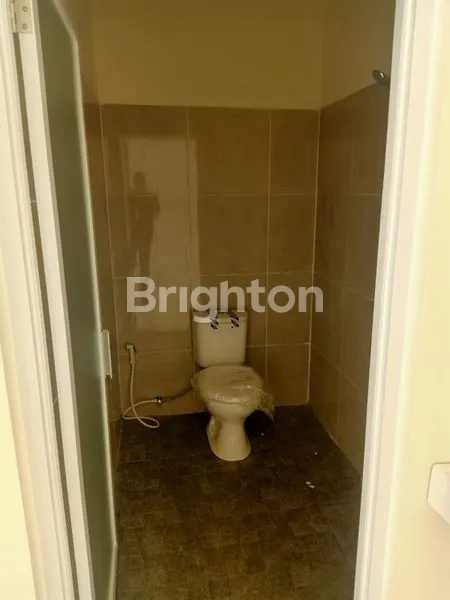 image TOKO 1 LANTAI LABUANSAIT DIMENSI 5X12 (4)