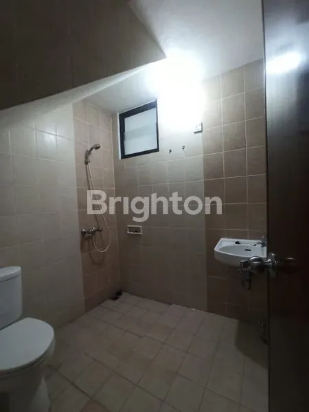 image RUMAH SUDAH RENOVASI SIAP HUNI DI FORESTA BSD (4)