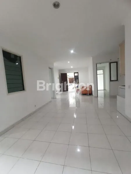 image RUMAH SUDAH RENOVASI SIAP HUNI DI FORESTA BSD (3)
