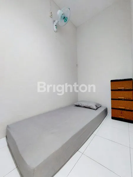 image JUAL RUMAH KOST AKTIF PLAMONGAN INDAH (2)