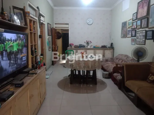 image RUMAH KUTISARI SELATAN, SURABAYA (2)