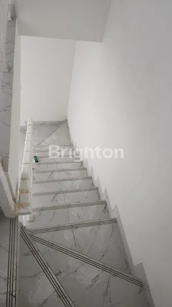 image RUMAH 2 LANTAI CLUSTER REGALIA LAVON 1 SUVARNA SUTERA (6)