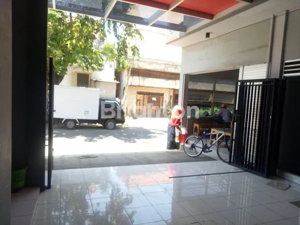 image BANGUNAN KOS 16 KAMAR SIAP CETAK RUPIAH , NOL JALAN RAYA (8)