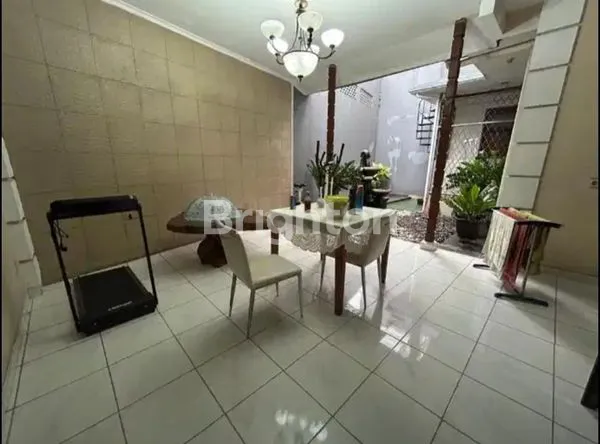 image DI JUAL RUMAH MEWAH DI TENGAH KOTA VILA INDAH PAJAJARAN - BOGOR (5)