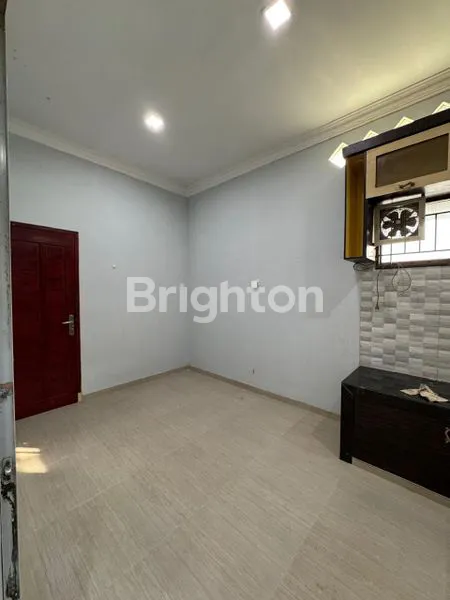 image RUMAH SEWA HOOK 2 LANTAI LOKASI STRATEGIS DI TAMAN KOTA BALOI (8)