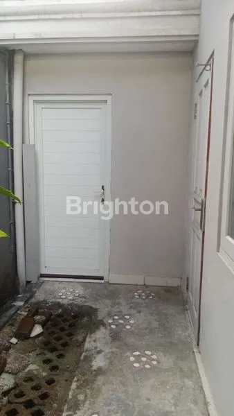 image RUMAH 1 LANTAI SIAP HUNI DI KOMPLEK PERUMAHAN JIMBARAN (3)