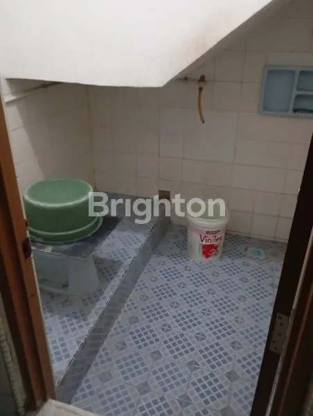 image RUMAH 2,5 LANTAI SIAP HUNI JELAMBARGROGOL PETAMBURAN JAKARTA BARAT (8)