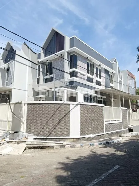 image RUMAH 2 LANTAI MODEL SCANDINAVIAN (1)