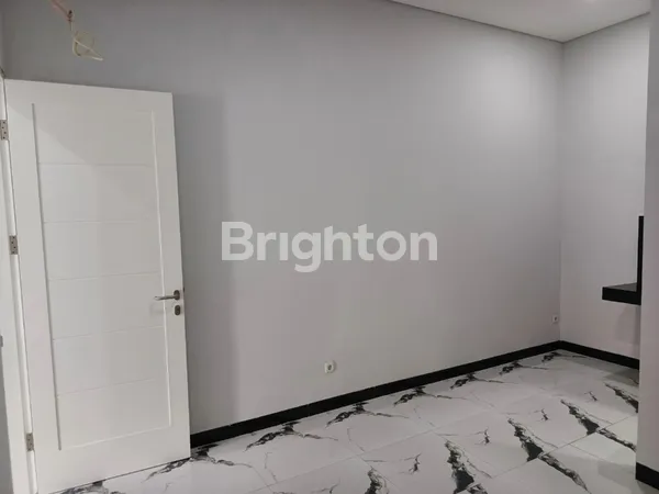 image RUMAH BARU MODERN MINIMALIS 2 1/2 LANTAI DI DURI KOSAMBI SEMANAN JAKARTA BARAT  (4)