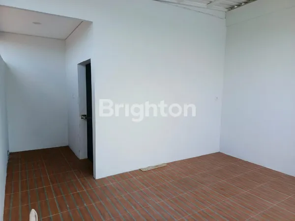 image RUMAH BARU MODERN MINIMALIS 2 1/2 LANTAI DI DURI KOSAMBI SEMANAN JAKARTA BARAT  (6)