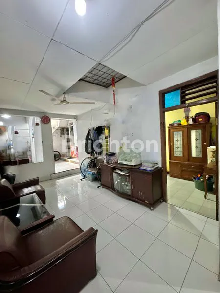 image RUMAH 2 LANTAI ROW 2 MOBIL TANJUNG DUREN UTARA, COCOK DIJADIKAN KOST (1)