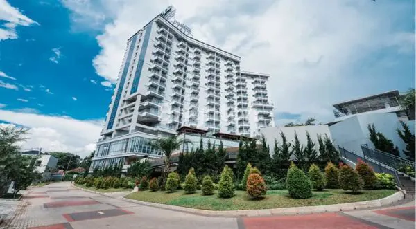 CONDOTEL TYPE DELUXE 1 KAMAR TIDUR FULL FURNISHED FULL SERVICED STRATA TITLE VIEW DUA GUNUNG  DI CIAWI BOGOR FASILITAS LENGKAP