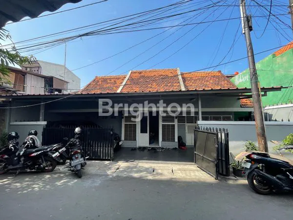 image RUMAH DAERAH BELAKANG PASAR TRADITIONAL SINDANG KOJA , JAKARTA UTARA (2)