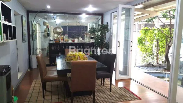 image RUMAH DAERAH MAMPANG PRAPATAN , JAKARTA SELATAN. AKSES SANGAT MUDAH KE TOL DALAM KOTA (4)