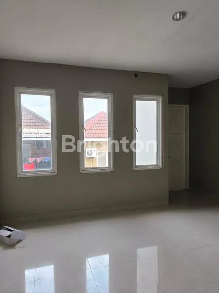 image RUMAH CANTIK DIJUAL DI PERUMAHAN CITRALAND (5)