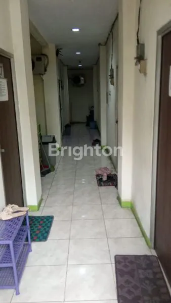 image WOW TURUN HARGA DARI 7M JADI 5M SAJA RUMAH KOSAN 2 LANTAI KARANG ANYAR (5)