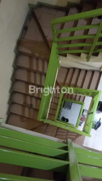 image WOW TURUN HARGA DARI 7M JADI 5M SAJA RUMAH KOSAN 2 LANTAI KARANG ANYAR (7)