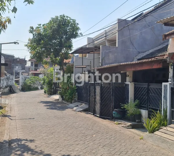 image RUMAH SEMOLOWARU ELOK LOKASI STRATEGIS DEKAT RAYA MERR, GALAXY MALL, KLAMPIS, BRATANG, MANYAR, NGAGEL, SEMAMPIR (3)