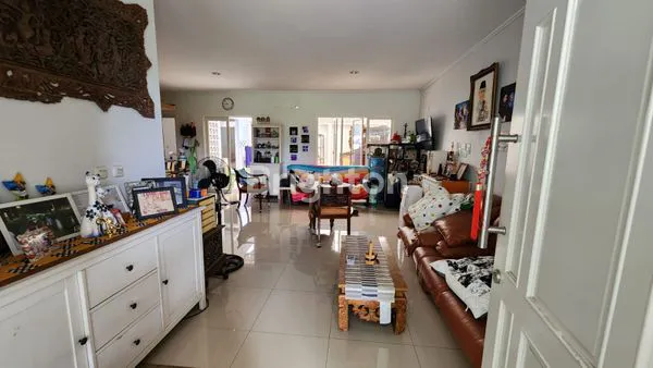 image RUMAH CANTIK SURVANA SARI, SURVANA SUTERA TANGERANG (2)