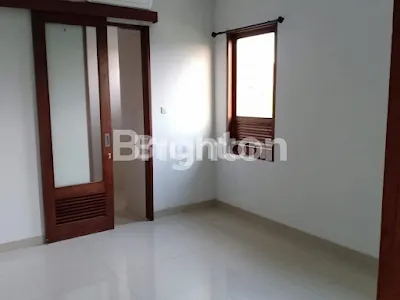 image RUMAH LENGKAP DENGAN POOL DINUSA DUA (8)