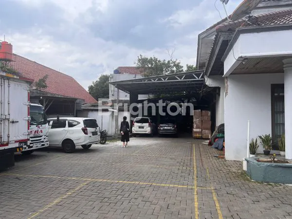 image RUMAH GUDANG SANGAT BESAR SIAP HUNI (5)