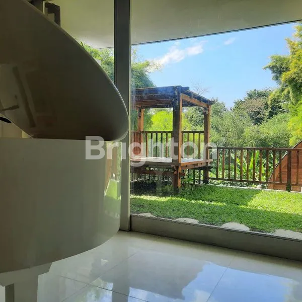 FREEHOLD TINGGAL DI KOTA TERASA HIDUP DI UBUD