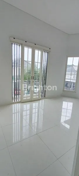image RUMAH CANTIK MINIMALIS 2 LANTAI  (5)