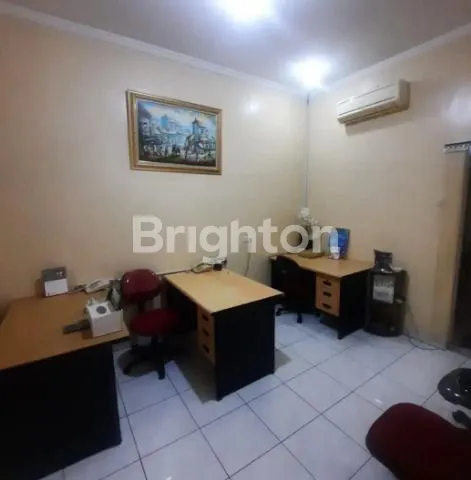 image RUMAH SEKALIGUS KANTOR SIAP HUNI GREEN GARDEN JAKBAR (2)