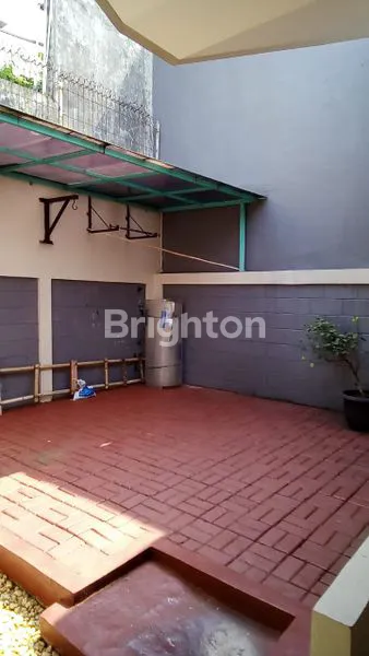 image RUMAH SIAP HUNI DI KENCANA LOKA BSD (5)