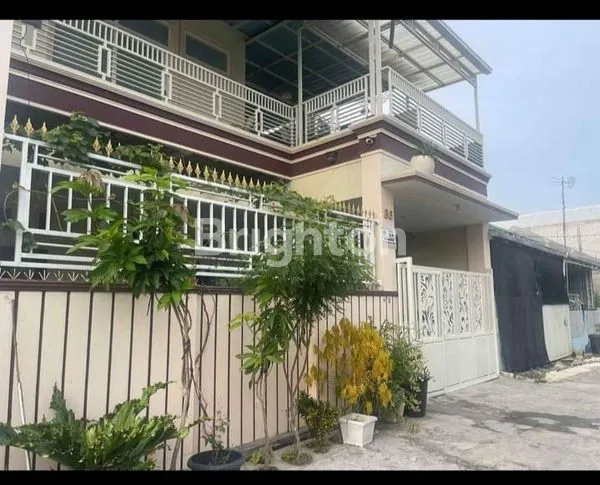 RUMAH ISTIMEWA PEGADEN GRESIK