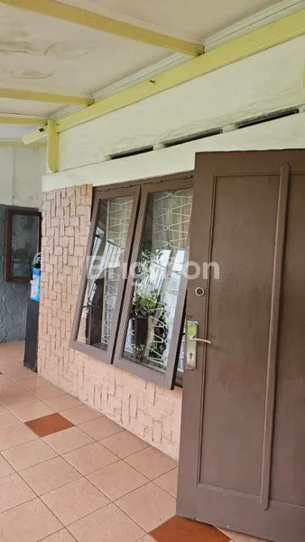 image DI JUAL RUMAH DALAM KOTA (7)
