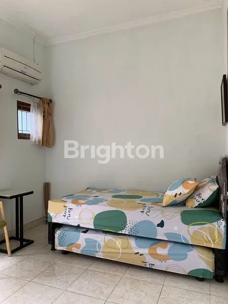 image RUMAH HOME STAY MEWAH 2 LANTAI PESONA ANINDYA PALAGAN - FASILITAS LENGKAP (5)