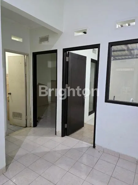 image RUMAH DALAM CLUSTER GRAHA RAYA DEKAT ALAM SUTERA (2)