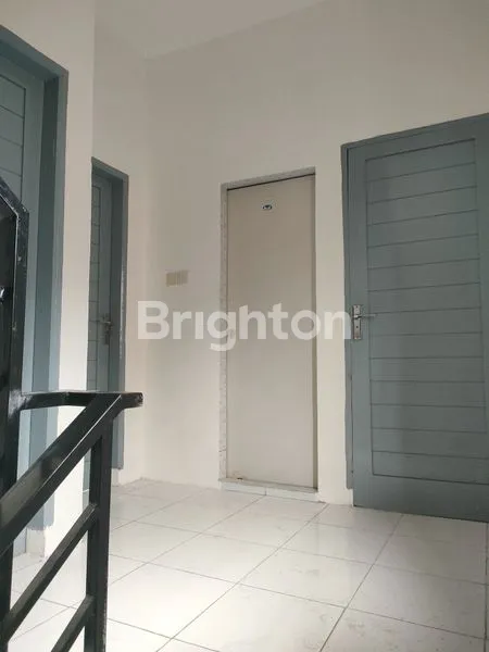 image • RUMAH KOMPLEK LEBAR 6 METER - INTI KOTA - LINGKUNGAN NYAMAN & TENANG - SIAP HUNI - BARU RENOVASI<br />
• LOKASI STRATEGIS. HANYA 2 MENIT DARI JL. DARUSSALAM & 3 MENIT DARI JL. GAJAH MADA<br />
• HANYA 5 MENIT KE BRASTAGI SUPERMARKET GATOT SUBROTO & 8 MENIT KE PLAZA (5)